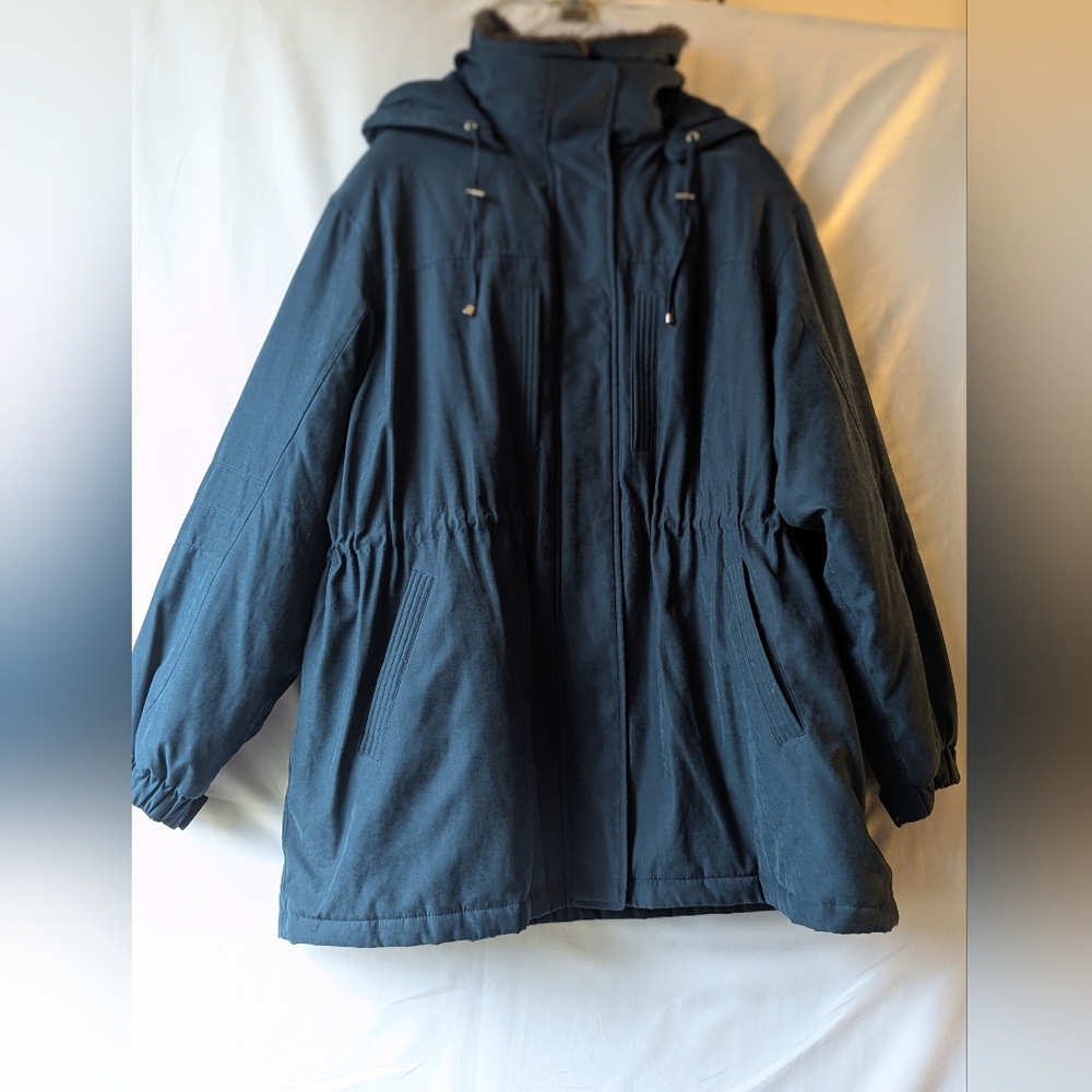 Navy Utility Jacket for Women w/detachable hood and fur collar T2 308